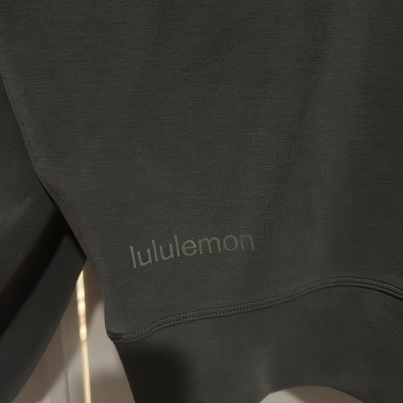 Lulumelon “perfectly oversized cropped softstreme cropped crew” xl - Picture 5 of 5